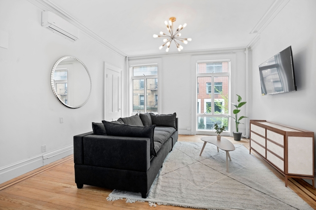 Image of Living space #2