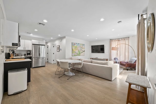 Image of Living space #3