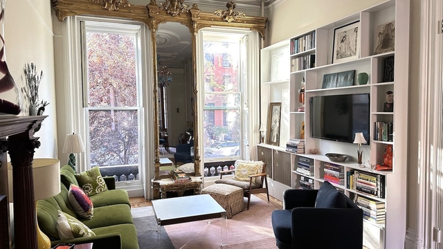 Image of Living space #2