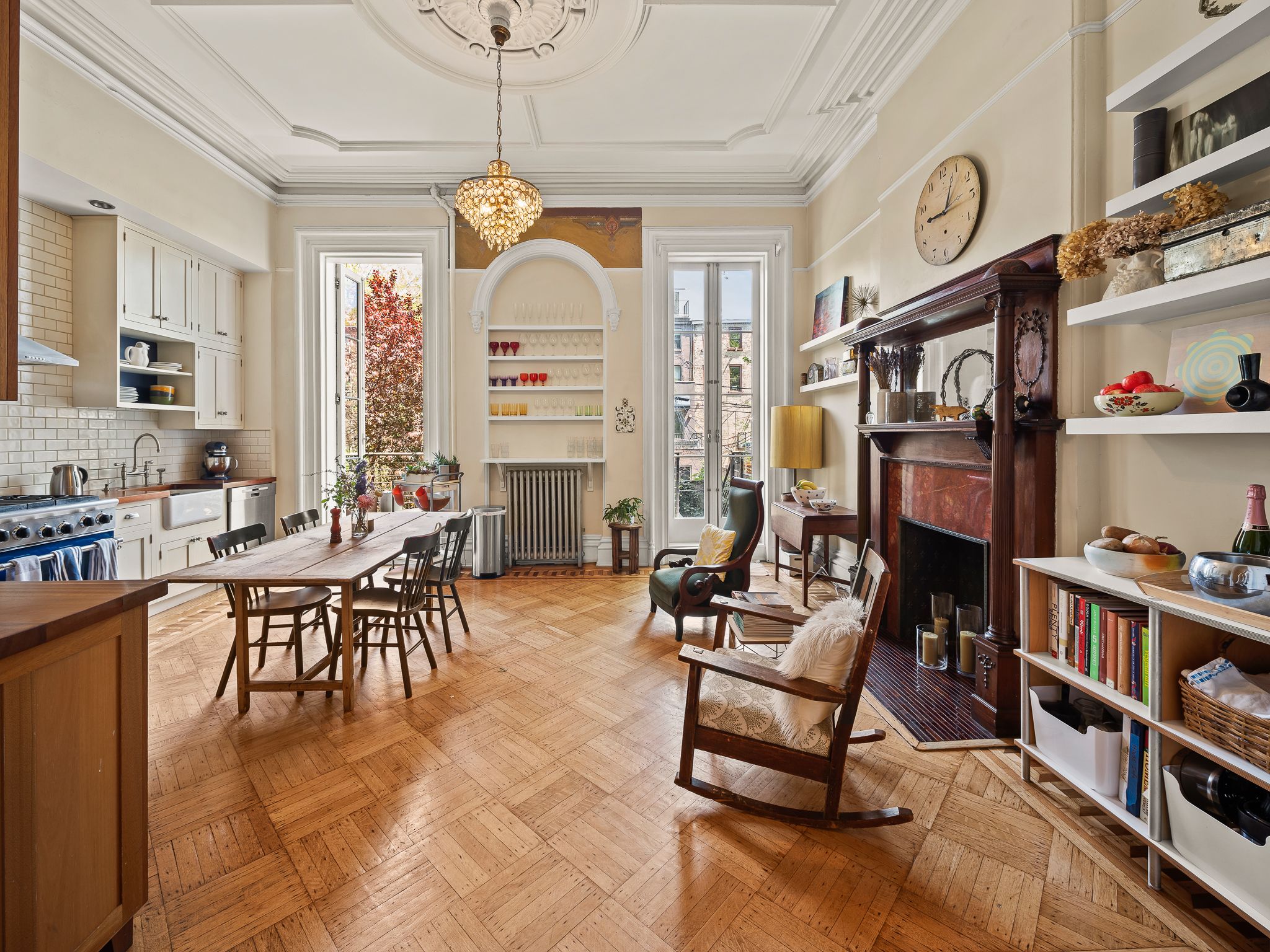 Grand Place | Clinton Hill | Brownstone Duplex w/ Private Garden photo 10
