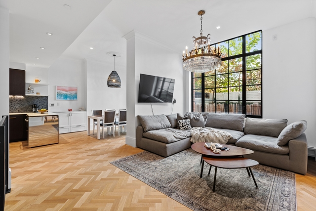 Image of Living space #2