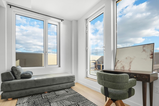 Image of Living space #3