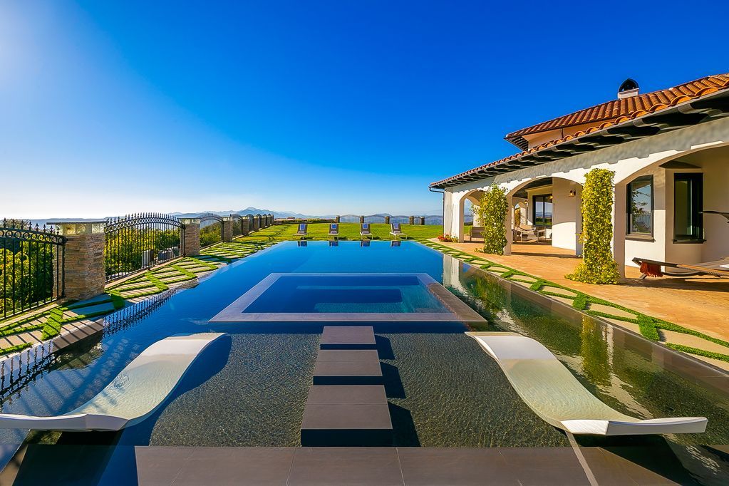 Malibu Sky View Estate | Malibu Hills | Private Estate with Pool & Mountain Views photo 2