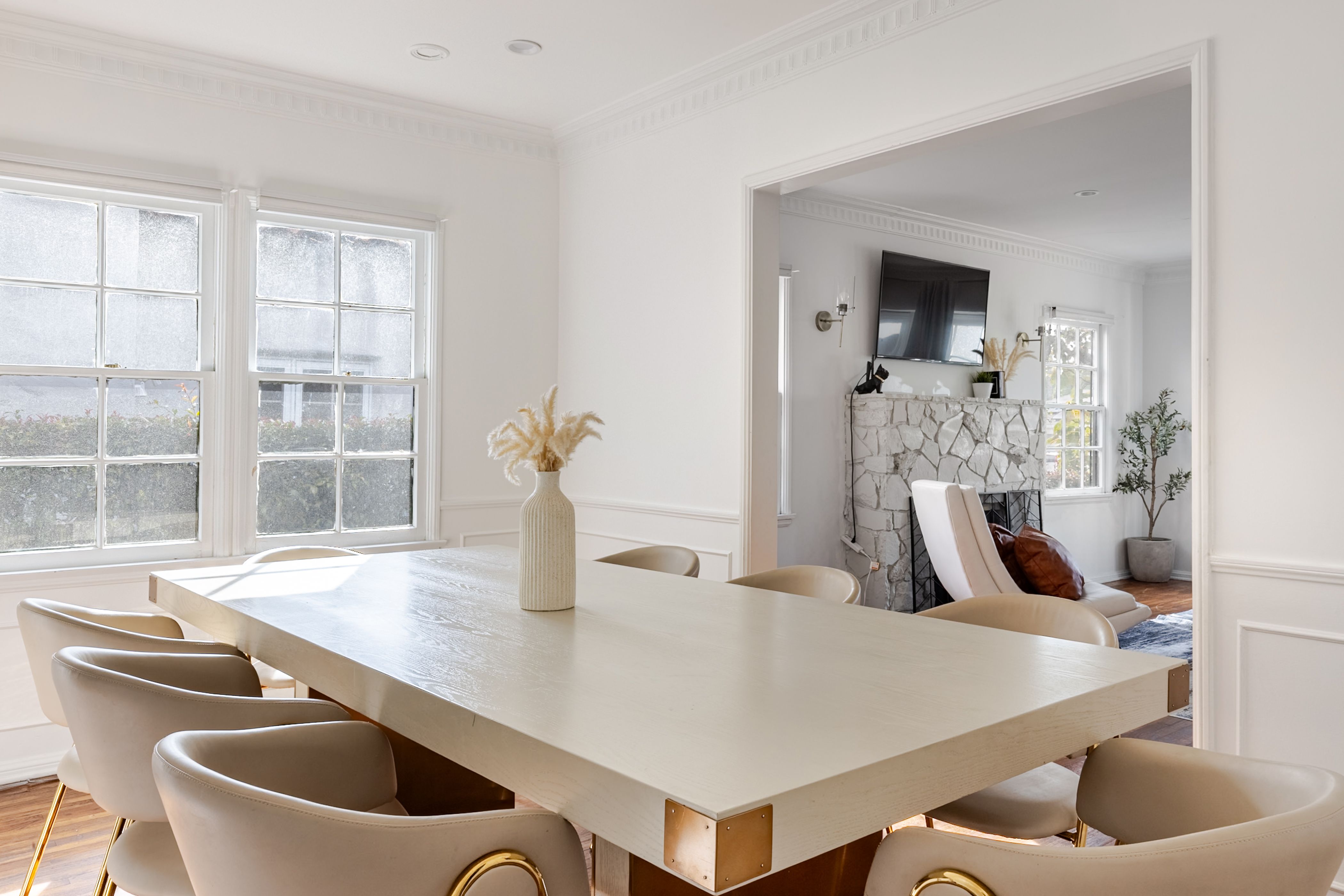 Alta Vista | Hollywood | Designer Home w/Private Backyard & Hot Tub photo 13