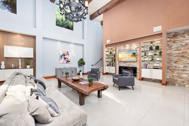 Image of Living space #3