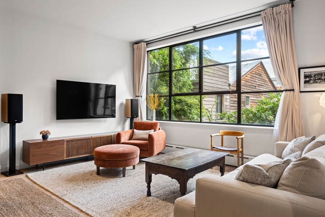 Image of Living space #4