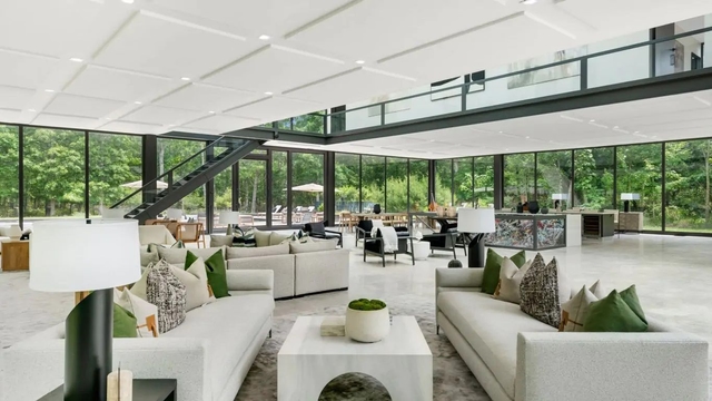 Image of Living space #1