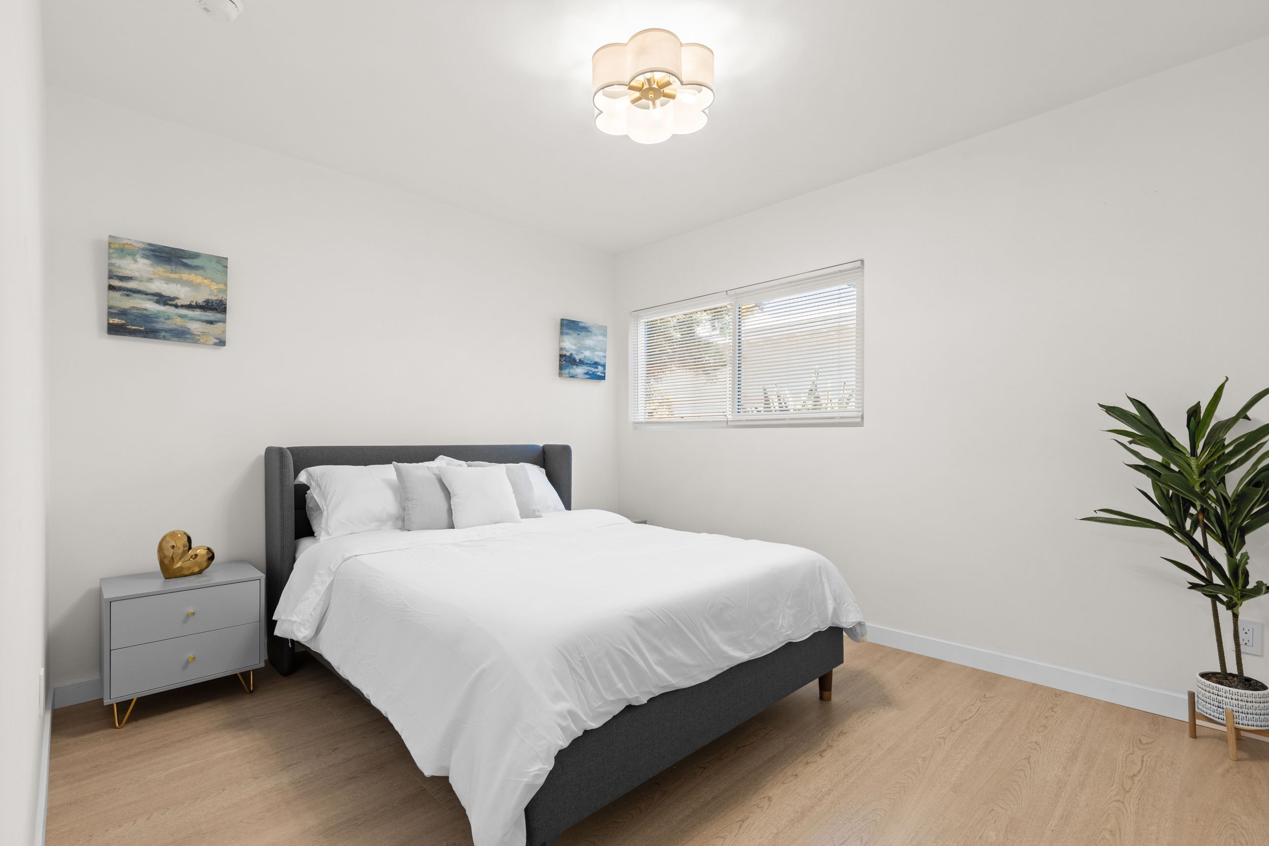 Whitaker Place | Northridge | Modern Designer Home photo 22