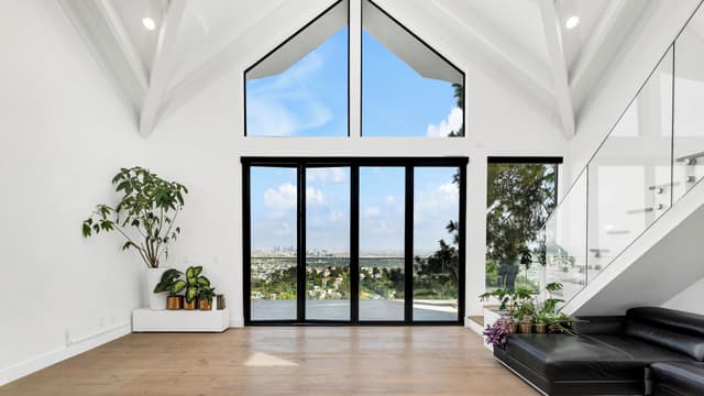 Image of Living space #2