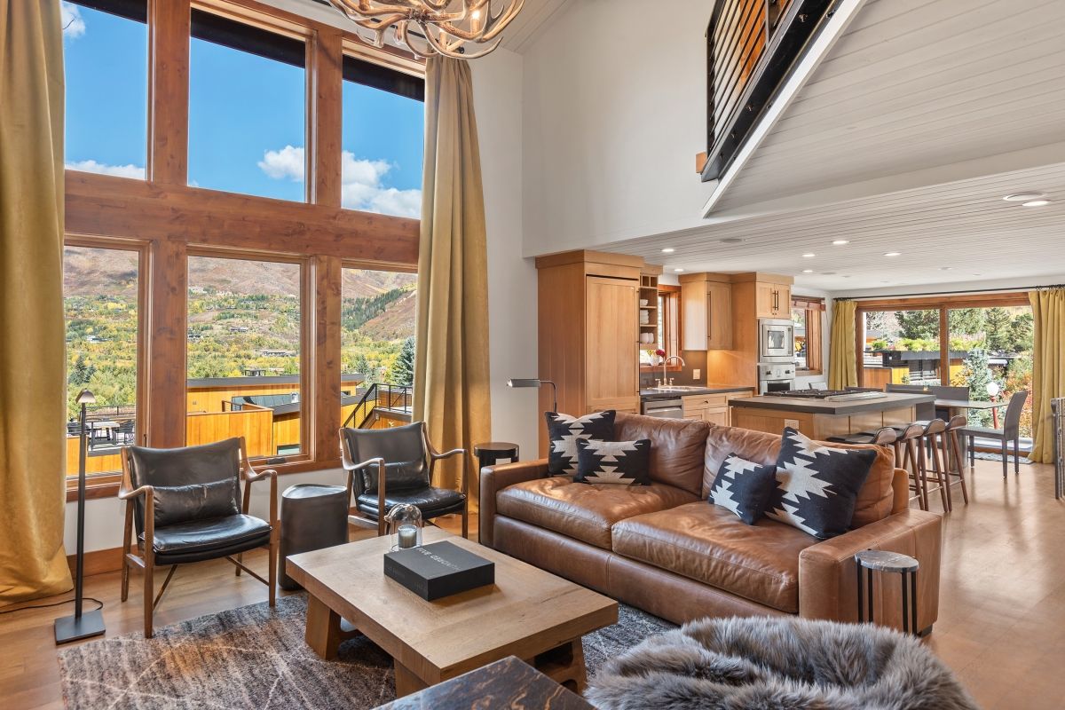 Image of Living space #3