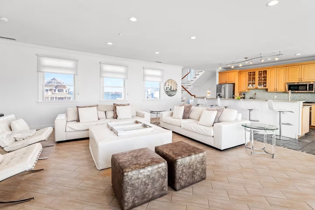 Image of Living space #4