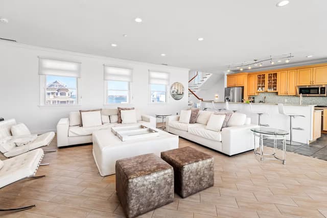 Image of Living space #4