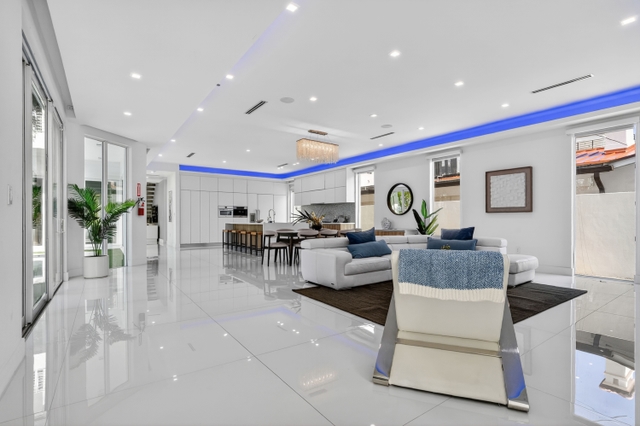 Image of Living space #2