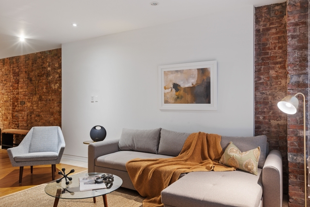 Image of Living space #5