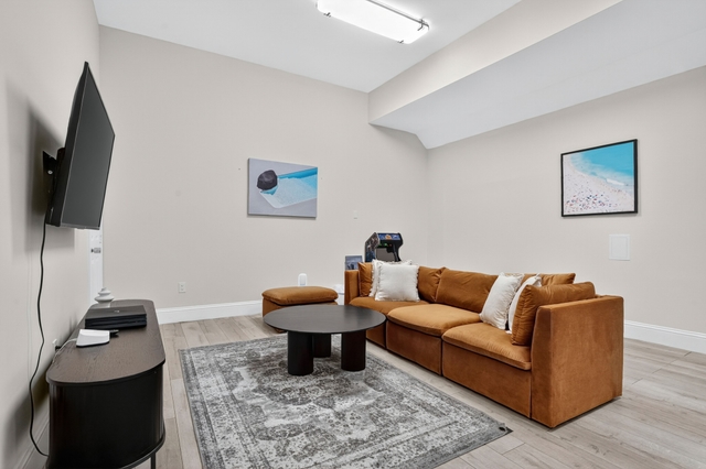 Image of Living space #6