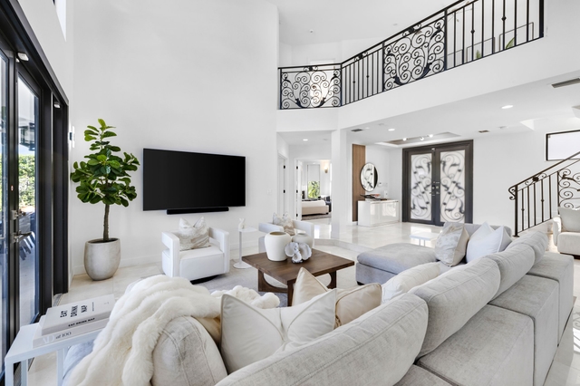 Image of Living space #11