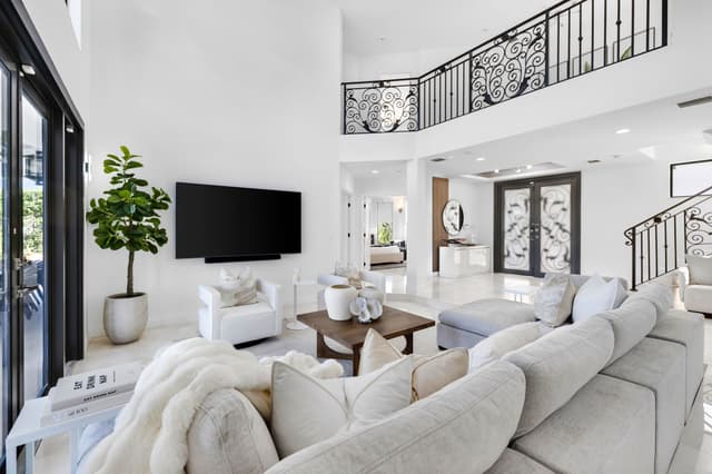 Image of Living space #11