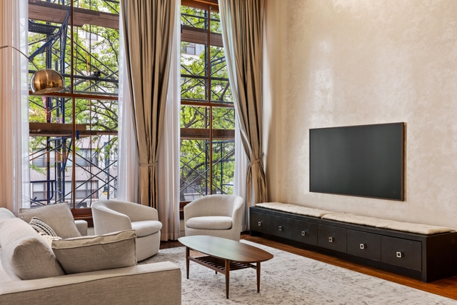 Image of Living space #3