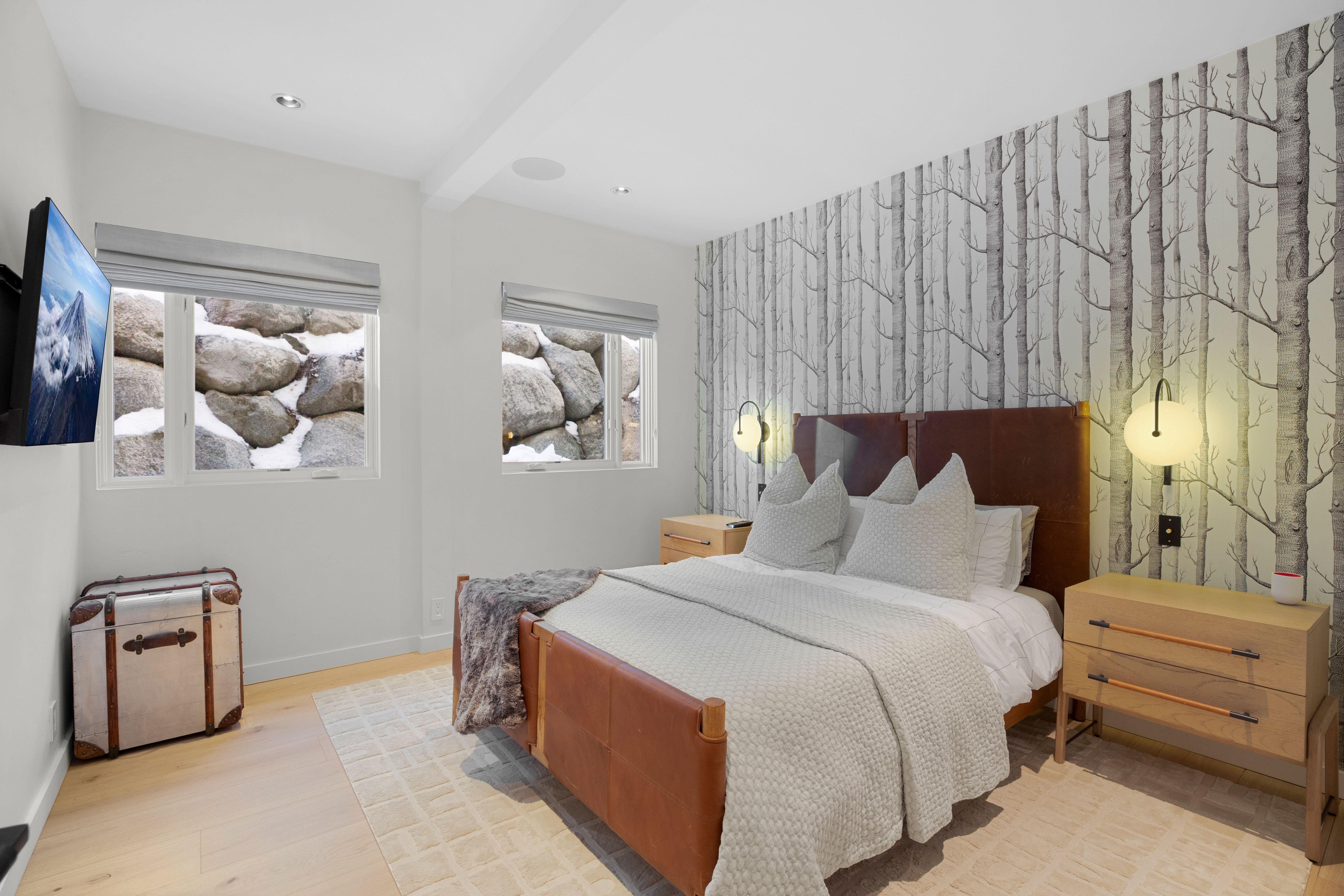 Timber Crest | Aspen | Designer Home with Sauna & Office photo 17