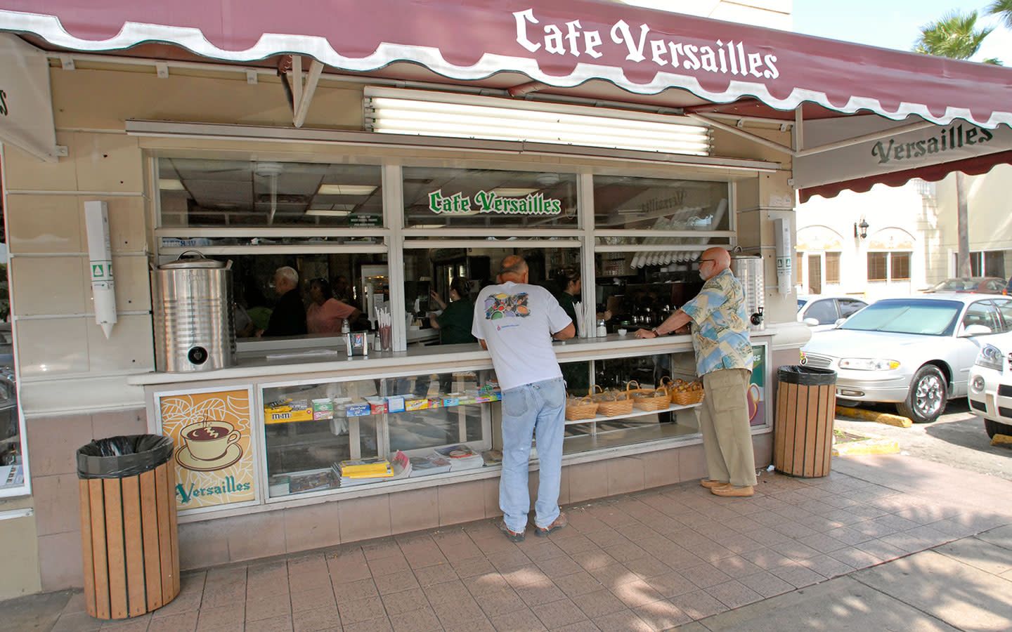 Café Versailles