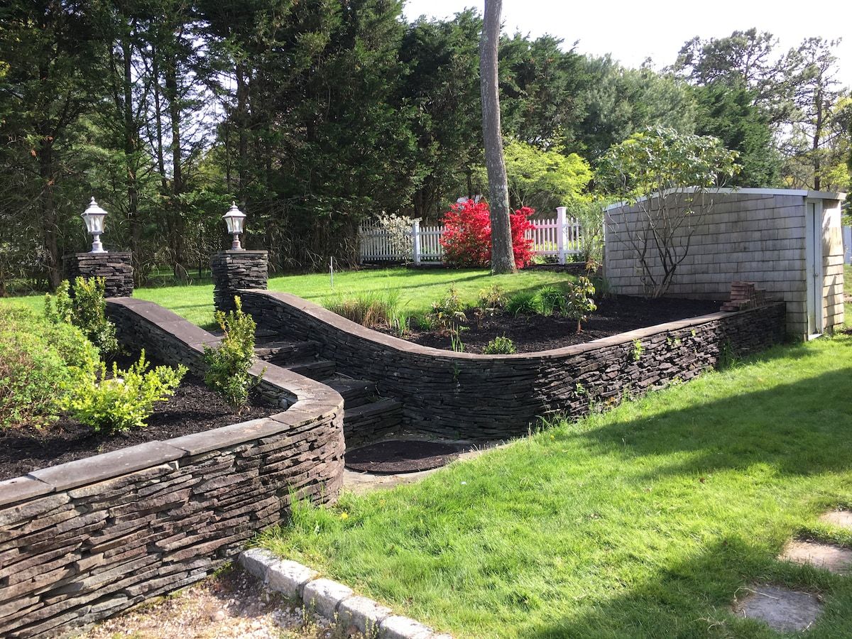 Eastgate Haven | Wainscott | Expansive Home with Pool & Jacuzzi photo 27