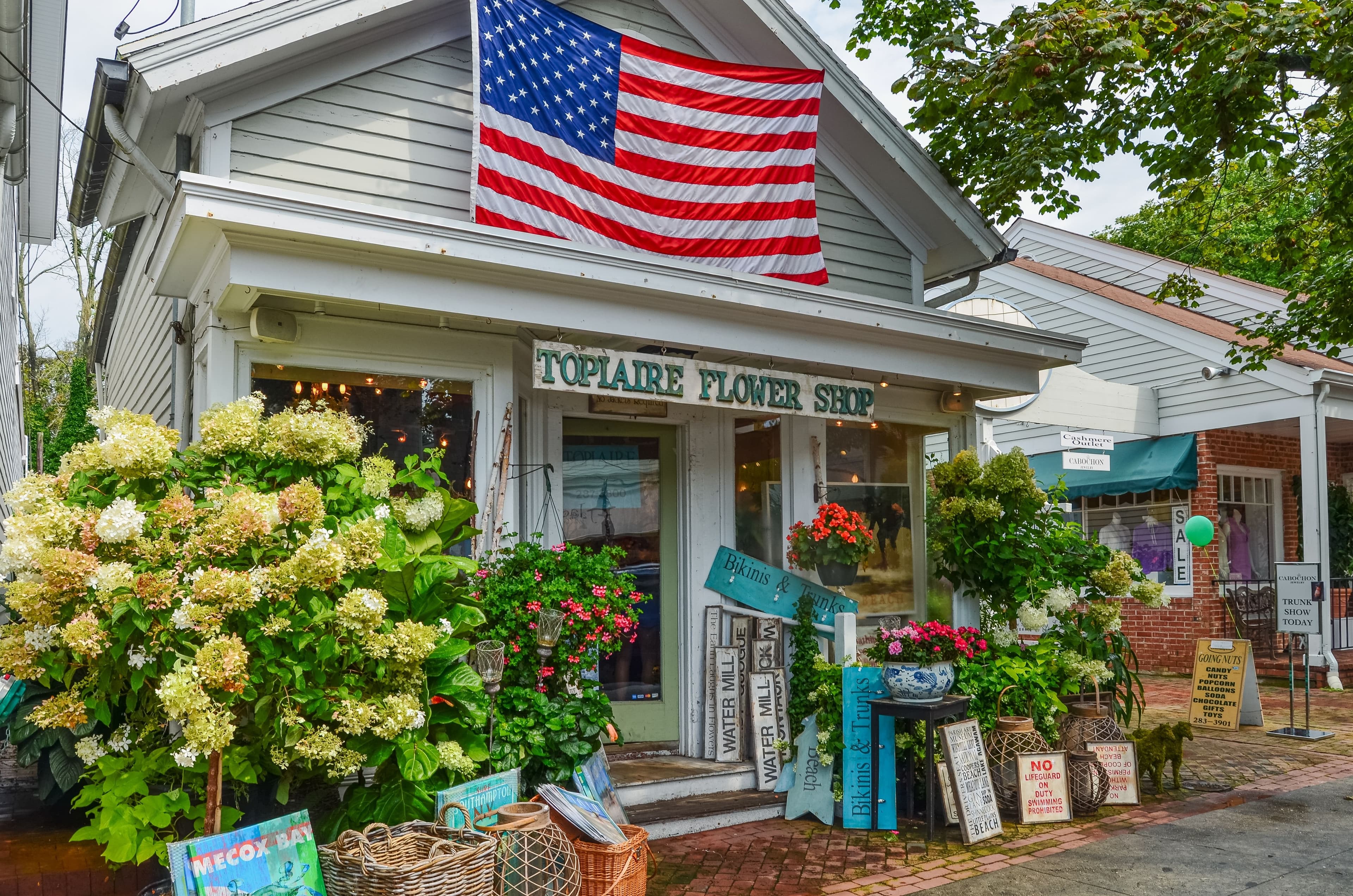 Amagansett Square