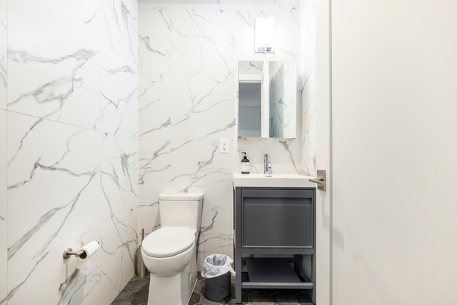 Image of Living space #12