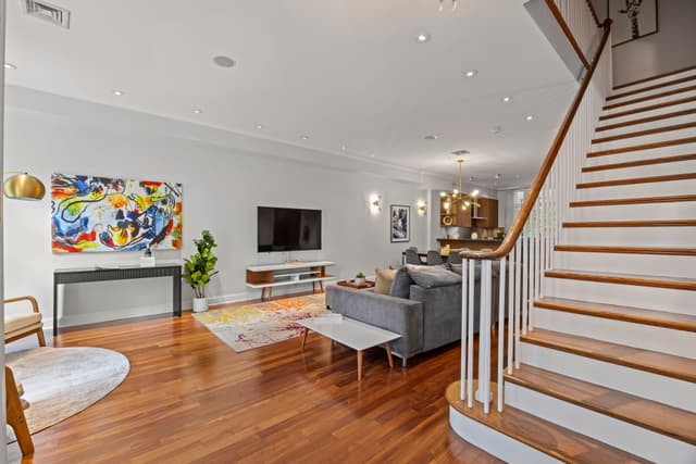 Image of Living space #3