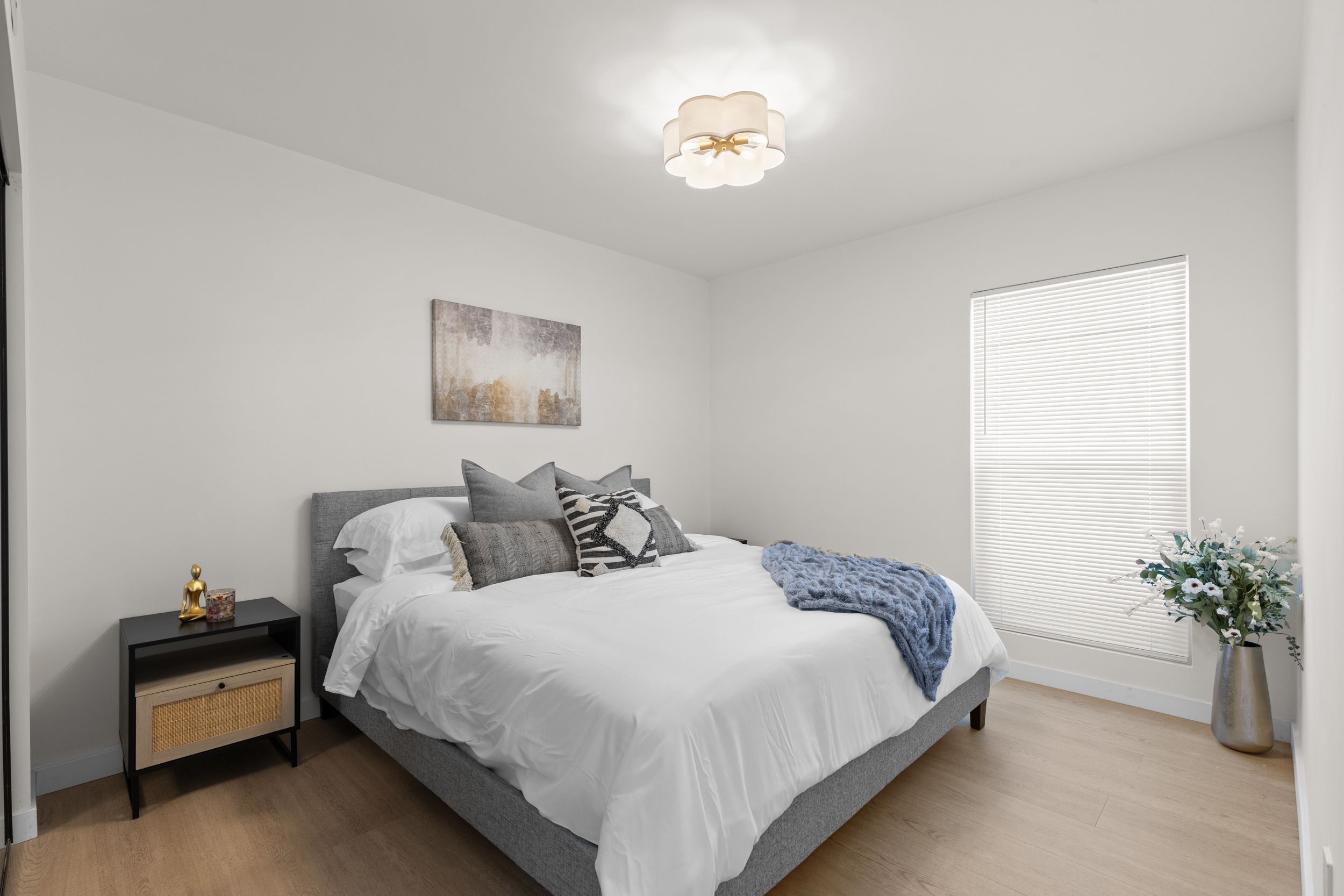 Whitaker Place | Northridge | Modern Designer Home photo 21