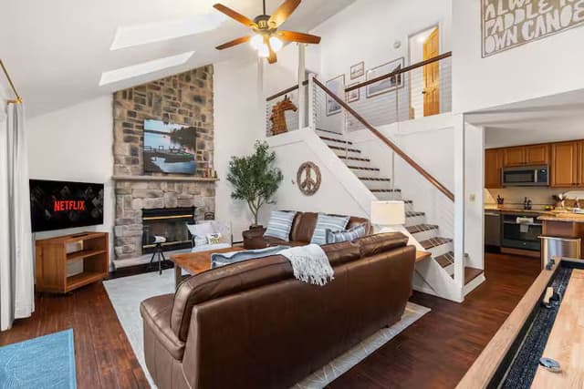 Image of Living space #2