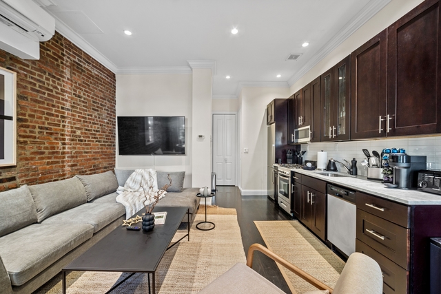 Image of Living space #2