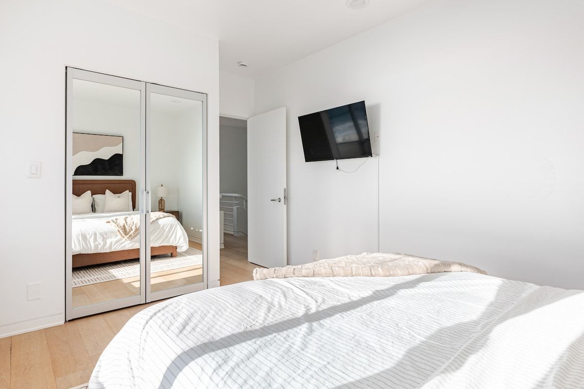 Casa Vista | Malibu | Oceanview with Balcony and Heated Spa photo 14