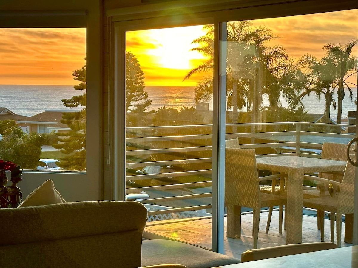 Zuma Vista | Central Malibu | Oceanview Home photo 12