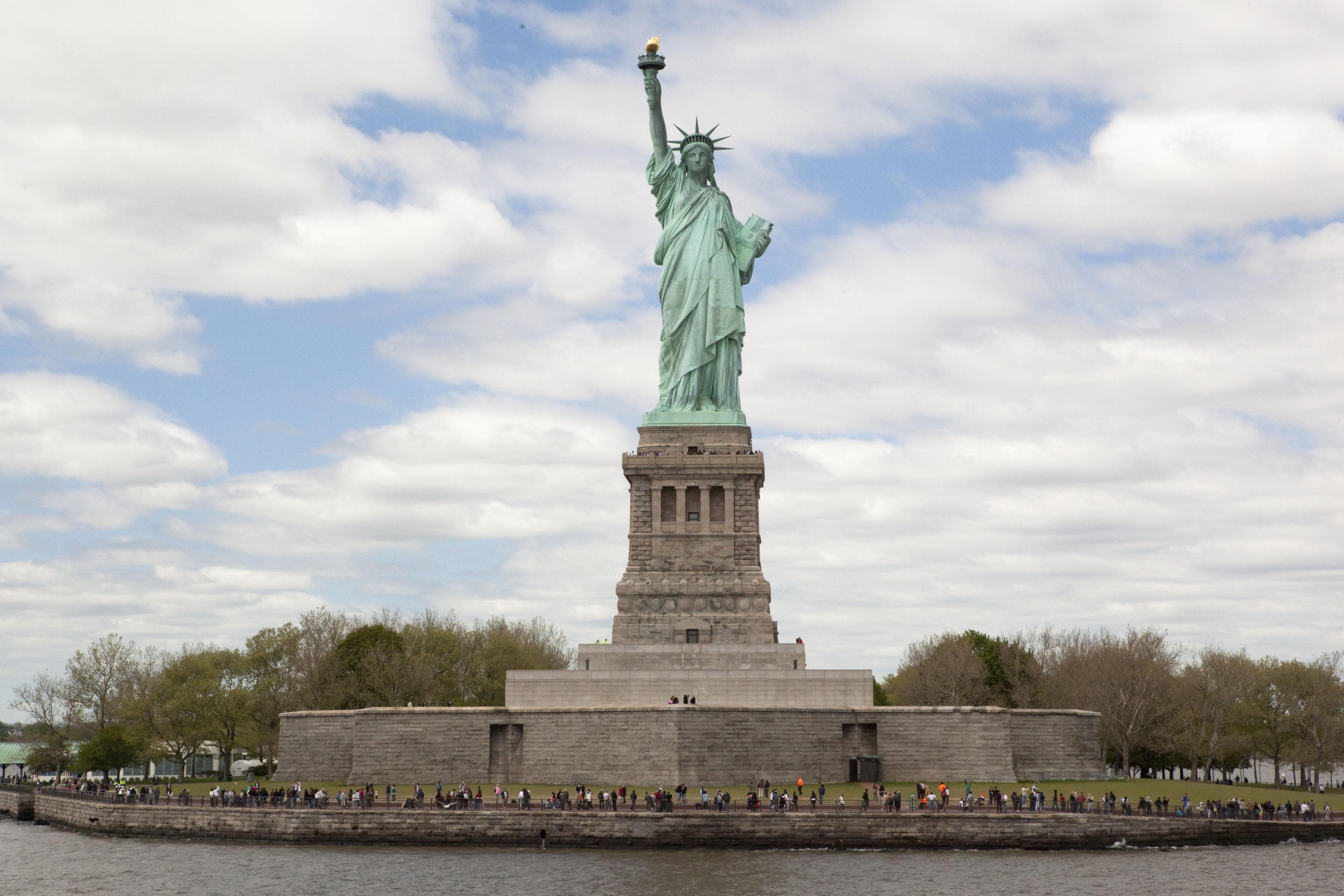 Rove's Featured Must-See: The Statue of Liberty & Ellis Island