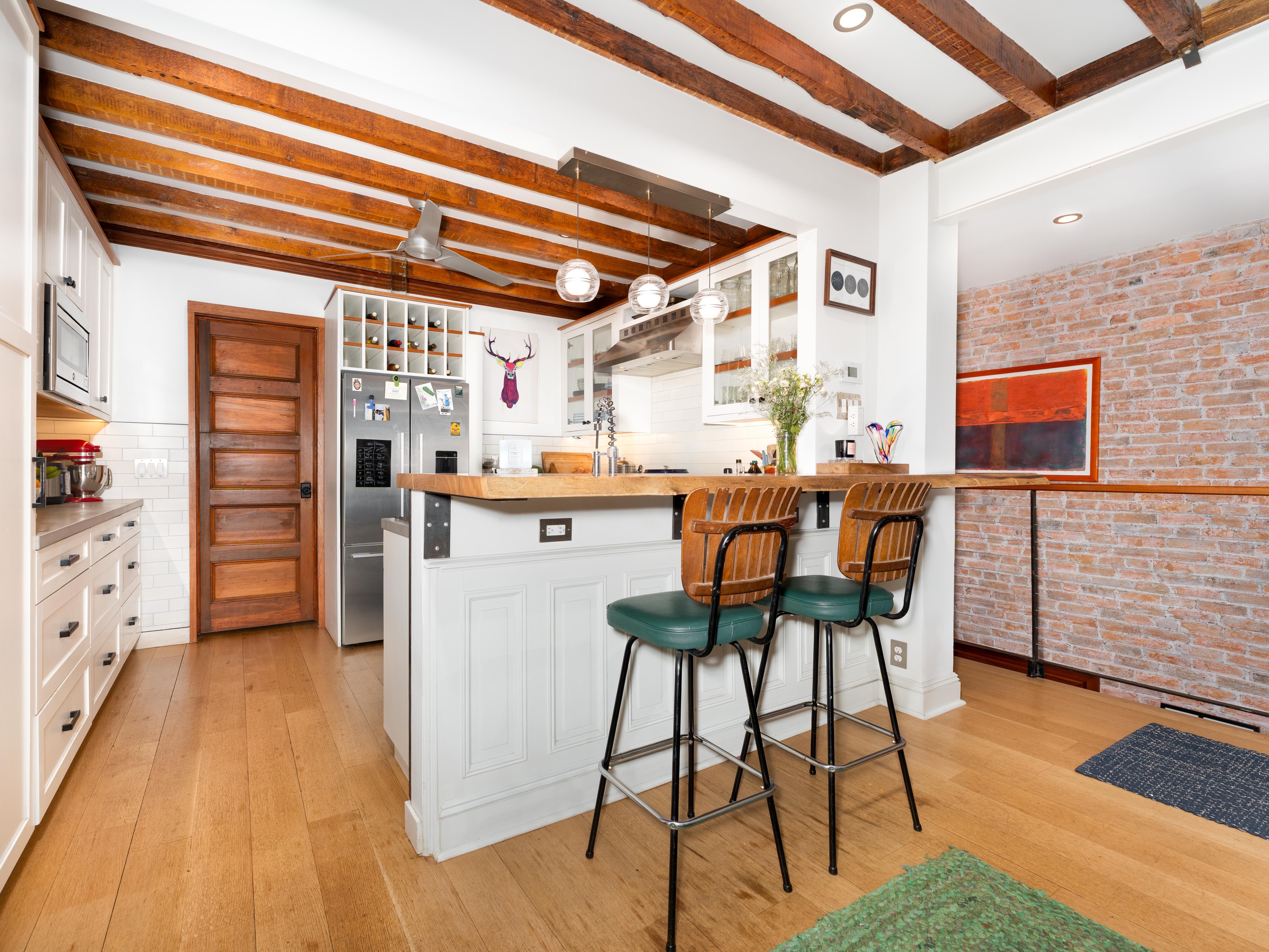 Bedstuy Belle | Bed-Stuy | Two-Story Apartment w/ Hot Tub, Sauna & Gym photo 10