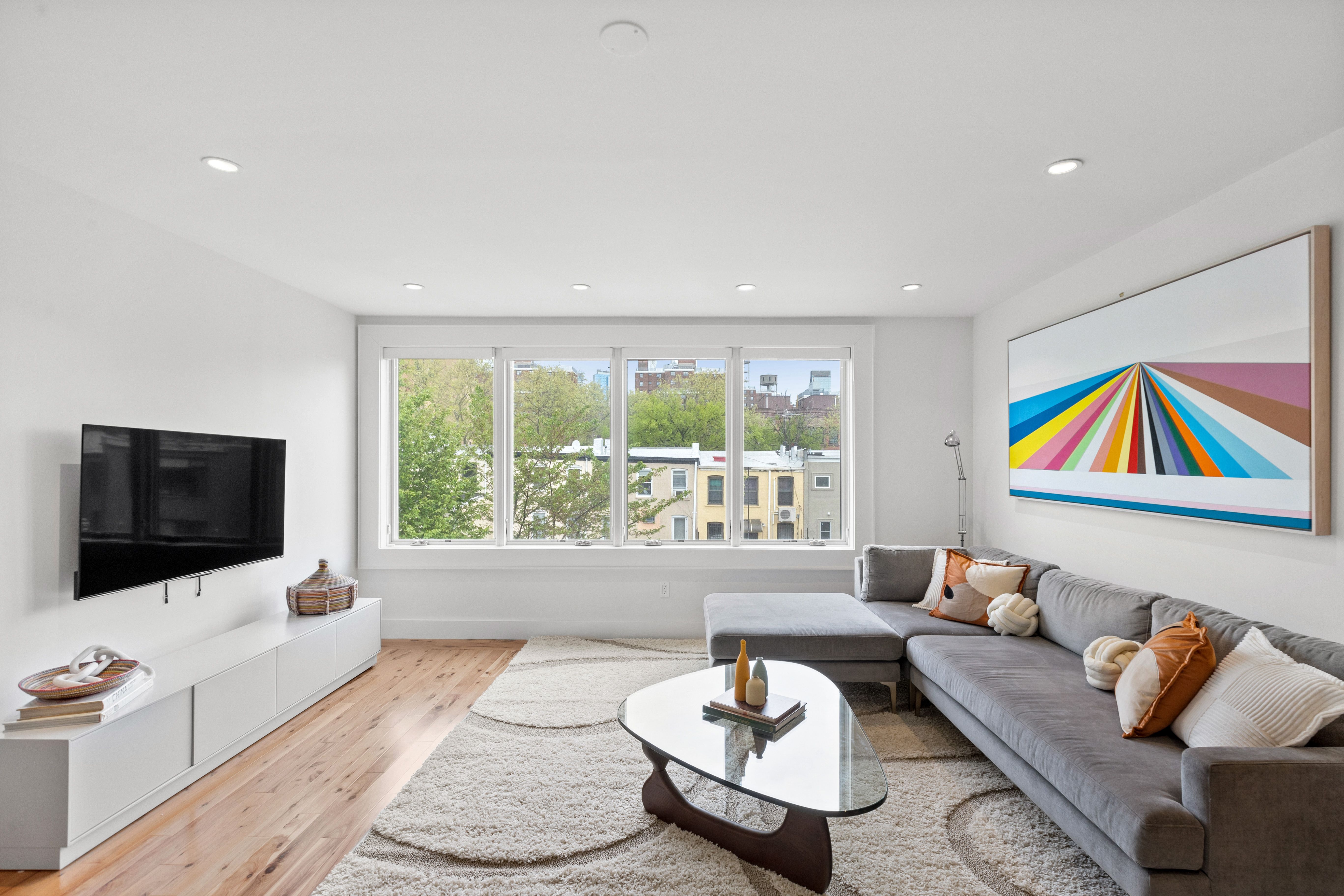 Furnished Corporate Housing: An Ideal Solution for Business Travelers