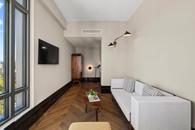 Image of Living space #4