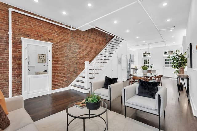 Image of Living space #3