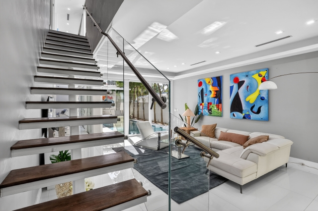 Image of Living space #6