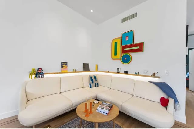 Image of Living space #2