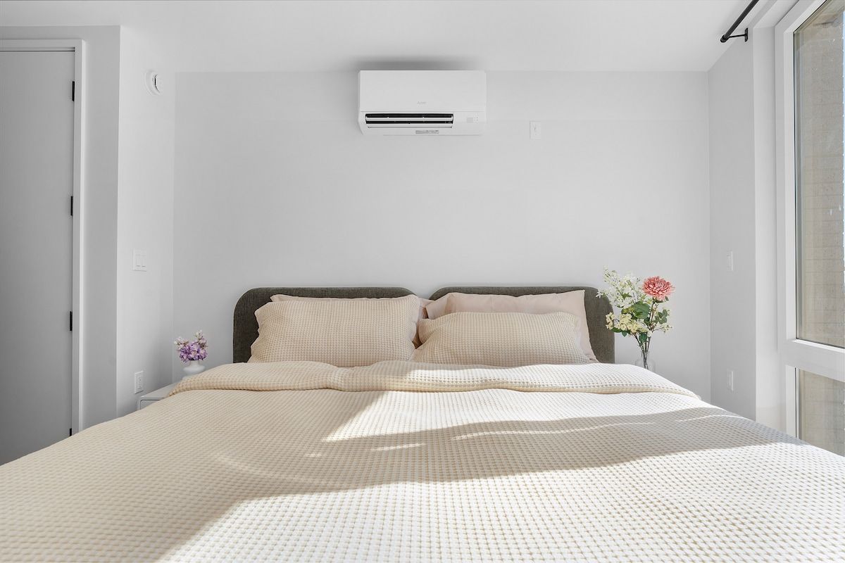 Seren 1108 | Greenpoint | PH with Private Terrace & City Views photo 14