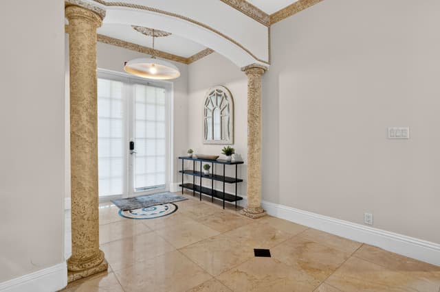 Image of Living space #9