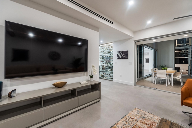 Image of Living space #2