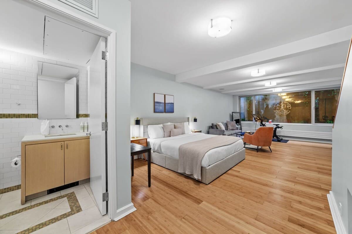 Gotham House I | Midtown West | Triplex w/ Private Patio photo 32
